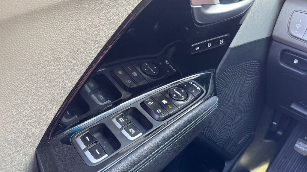 2018 Kia Niro Image 16