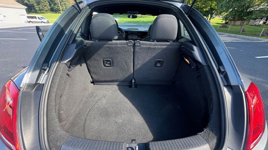 2013 Volkswagen Beetle Image 7