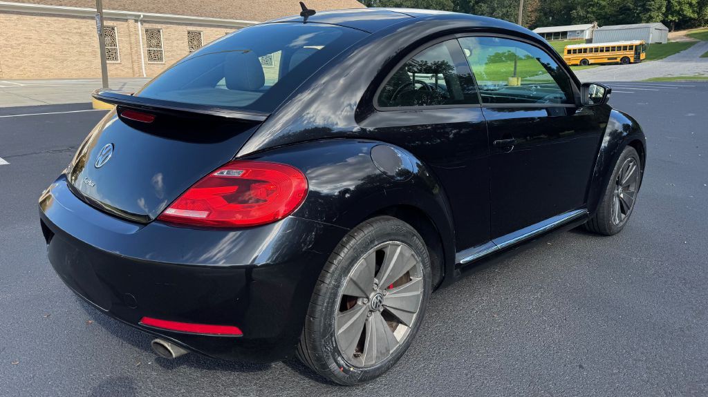 2012 Volkswagen Beetle Image 3