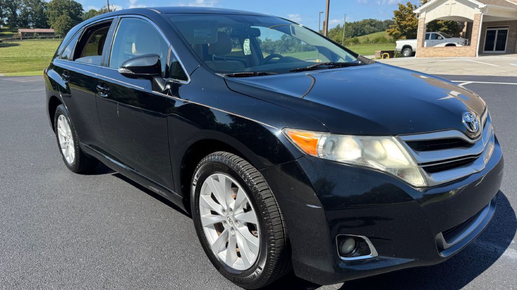 2013 Toyota Venza Image 2