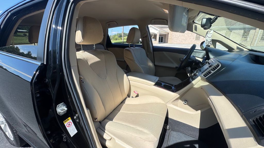 2013 Toyota Venza Image 9