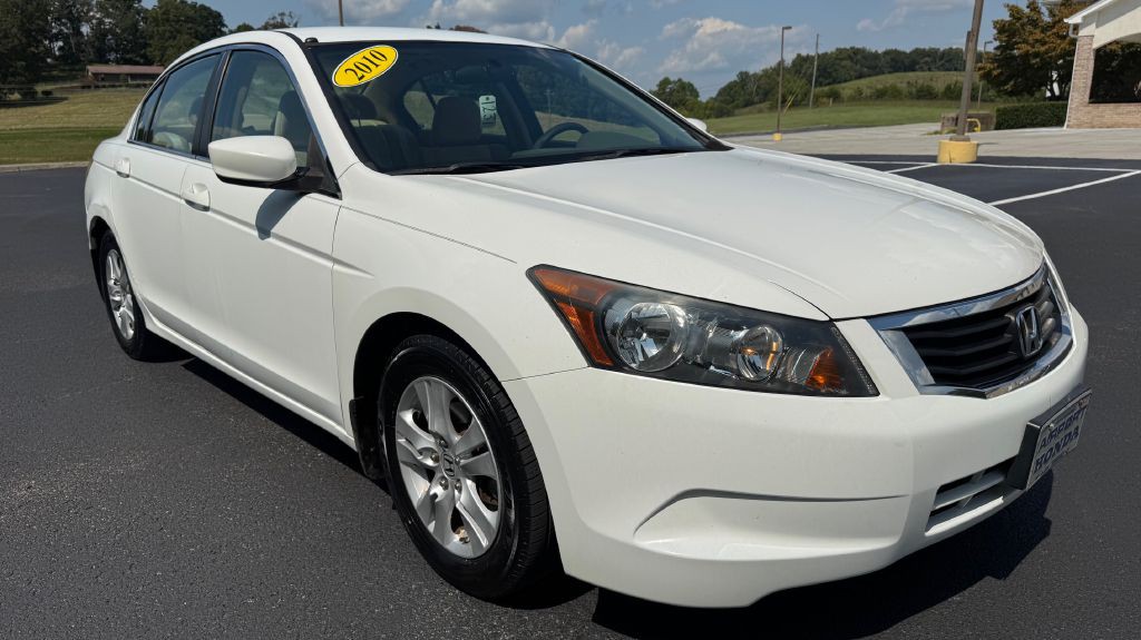 2010 Honda Accord Image 2
