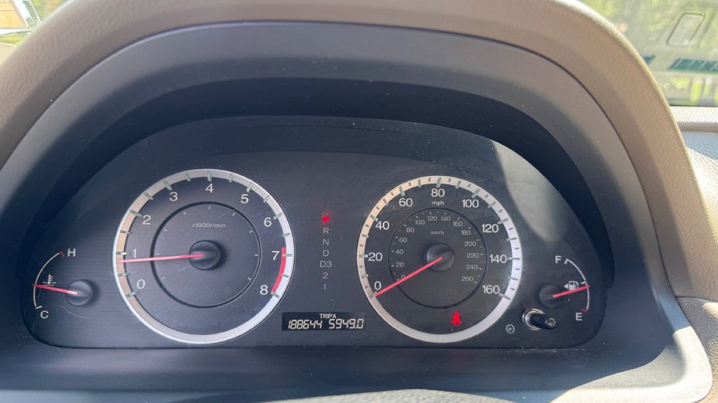 2010 Honda Accord Image 11