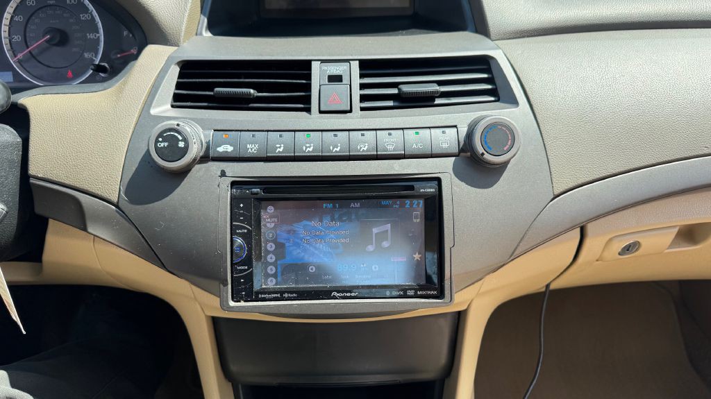 2010 Honda Accord Image 12