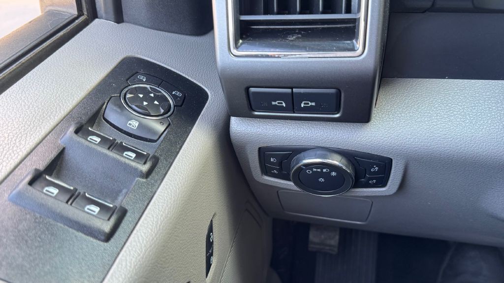 2017 Ford F-150 Image 14