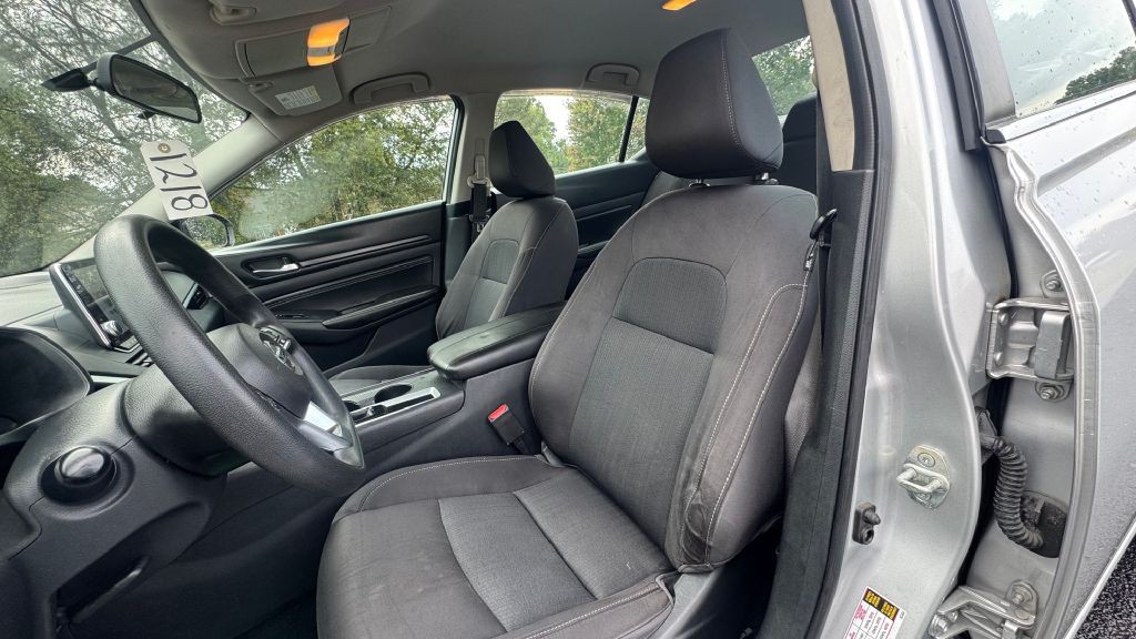 2020 Nissan Altima Image 5