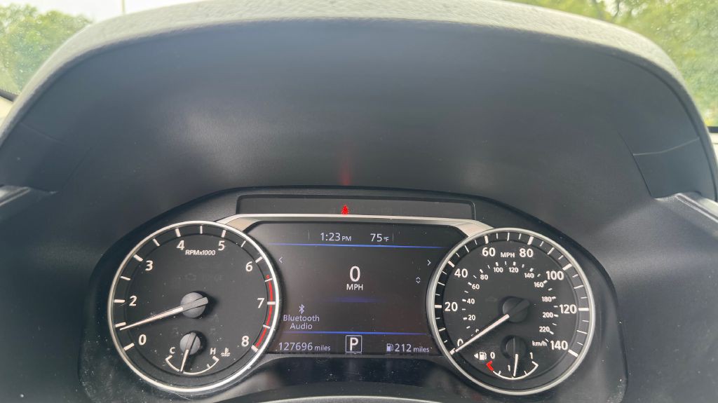 2020 Nissan Altima Image 11