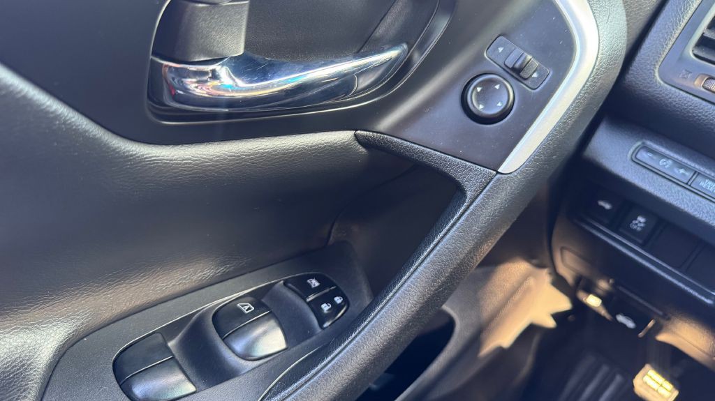 2017 Nissan Altima Image 13