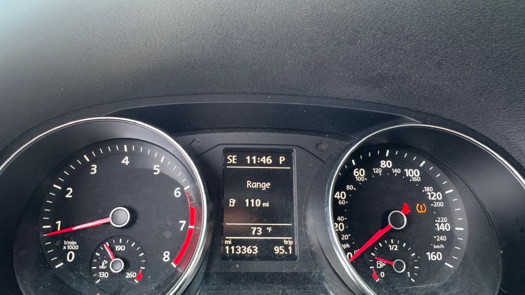 2016 Volkswagen Passat Image 11
