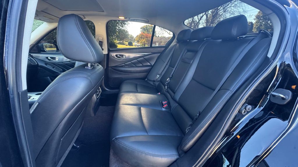 2015 INFINITI Q50 Image 5