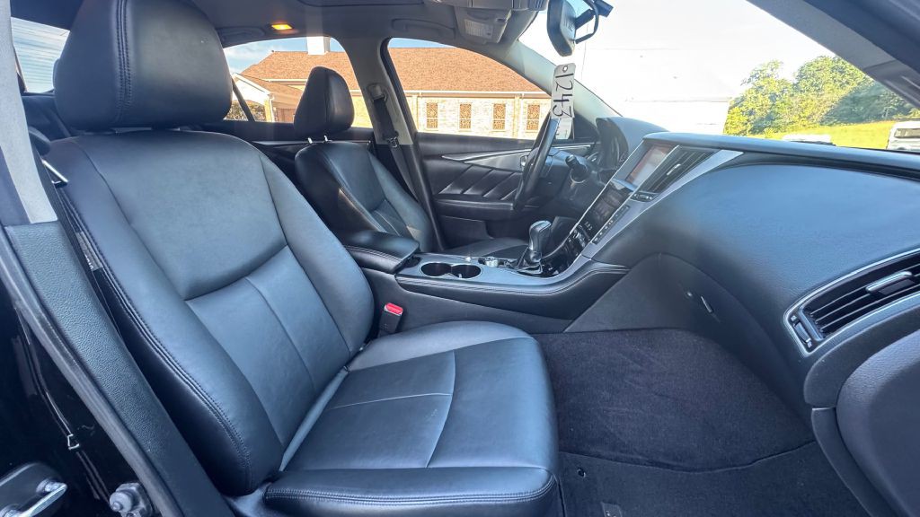 2015 INFINITI Q50 Image 8