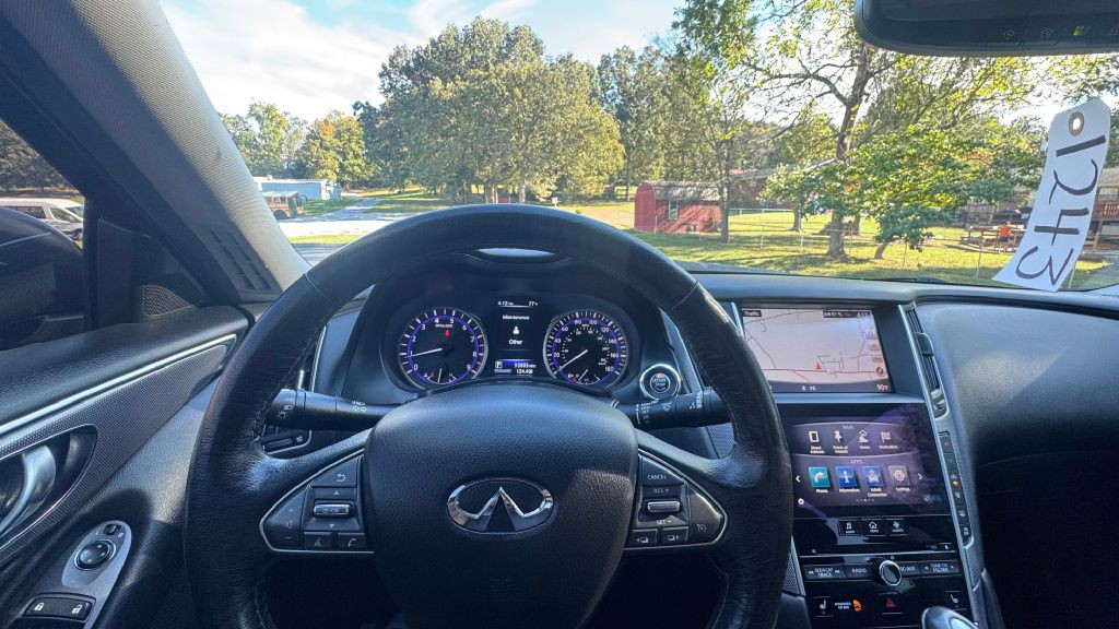 2015 INFINITI Q50 Image 10