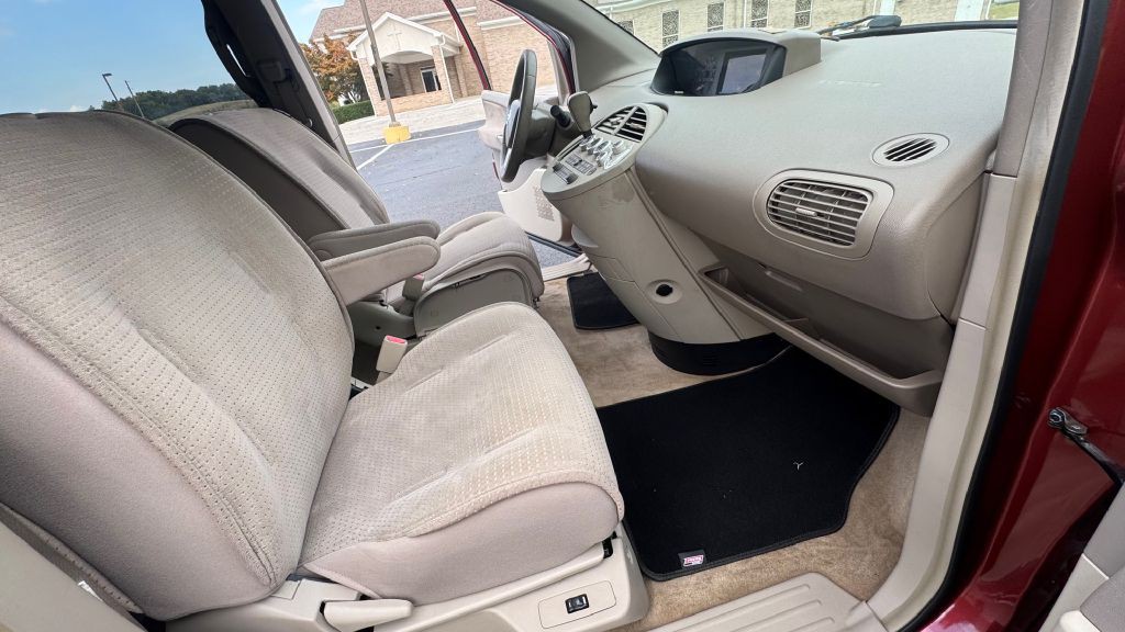 2005 Nissan Quest Image 10