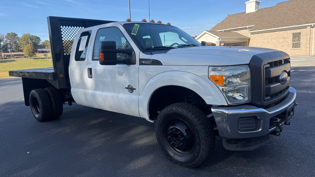 2015 Ford F-350 Image 4