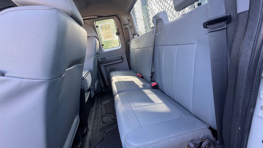2015 Ford F-350 Image 8
