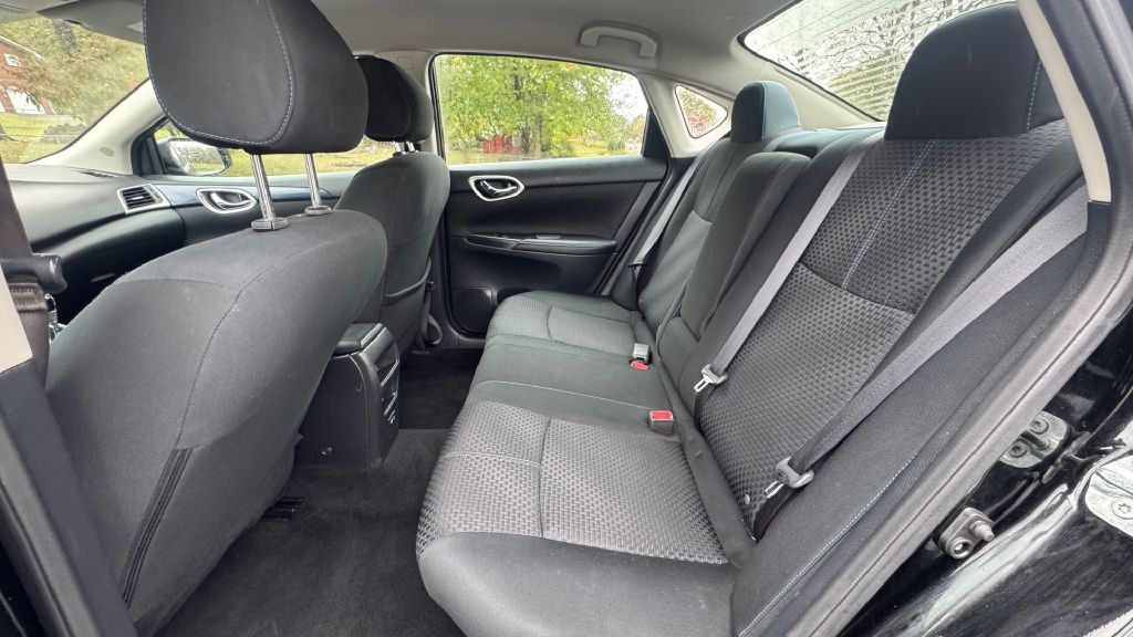 2019 Nissan Sentra Image 6