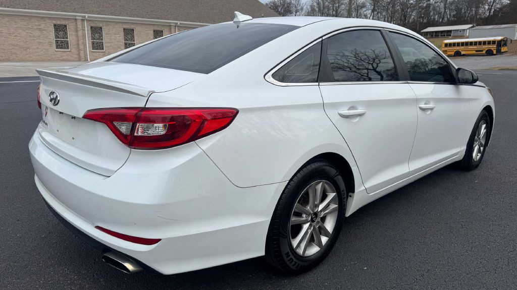 2017 Hyundai Sonata Image 3