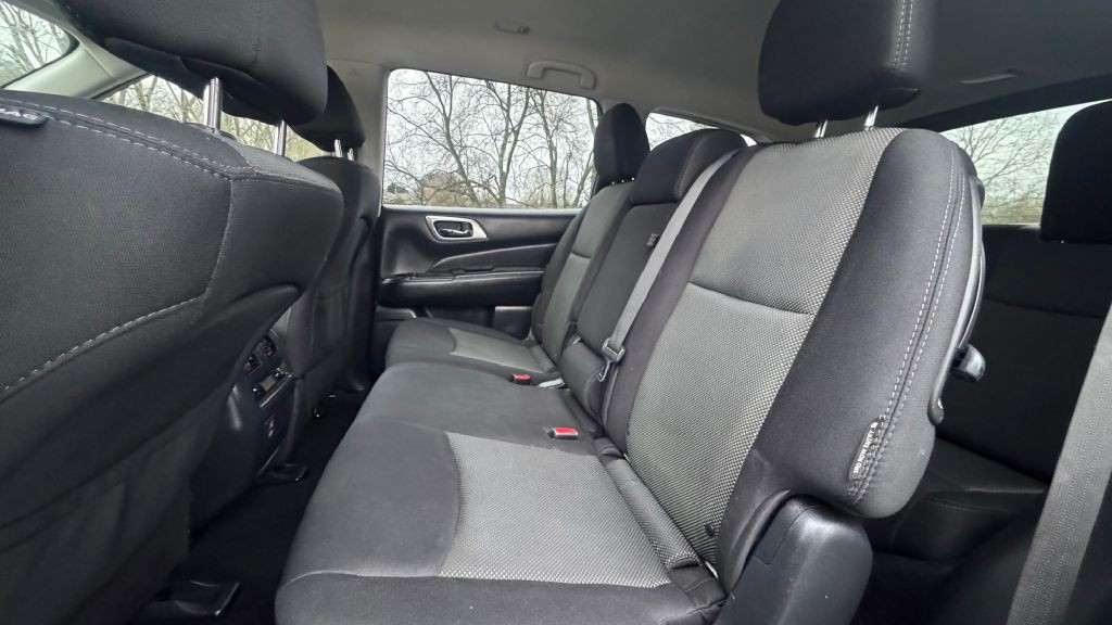 2018 Nissan Pathfinder Image 6