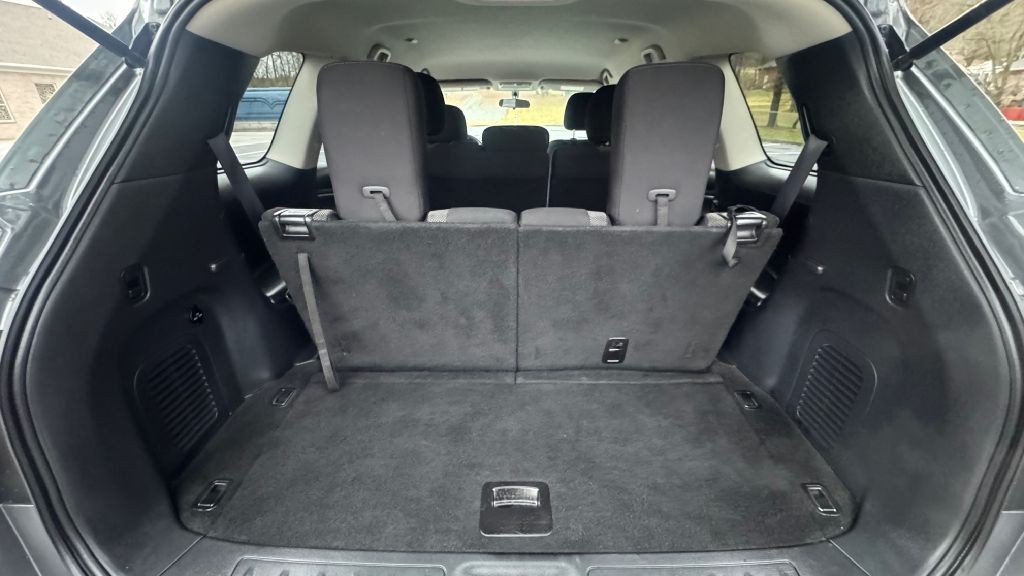 2018 Nissan Pathfinder Image 9