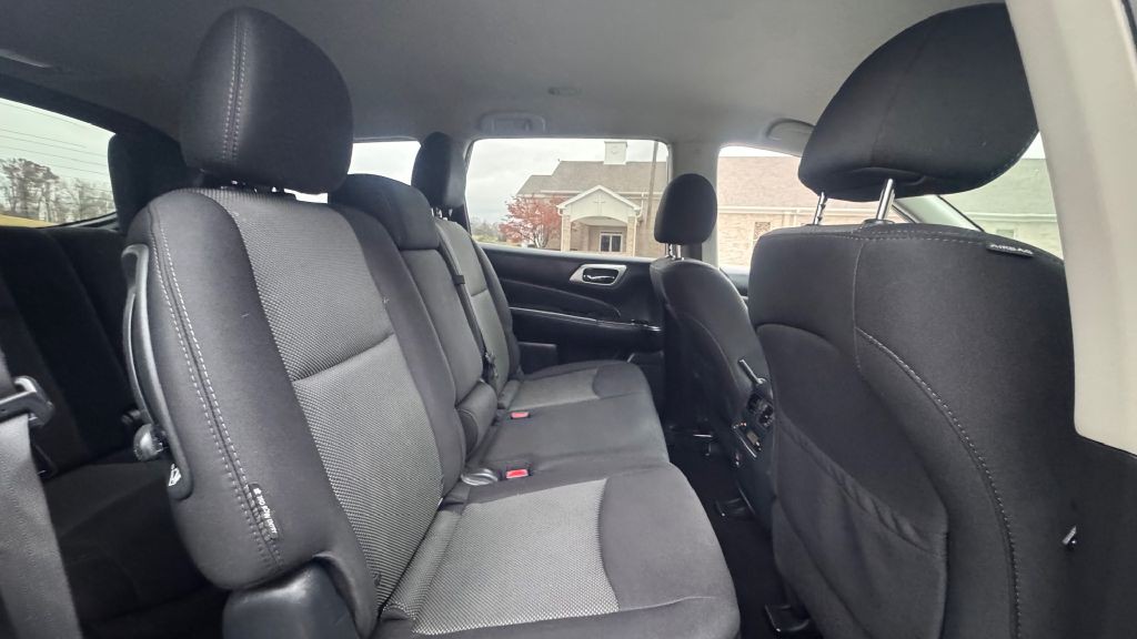 2018 Nissan Pathfinder Image 10