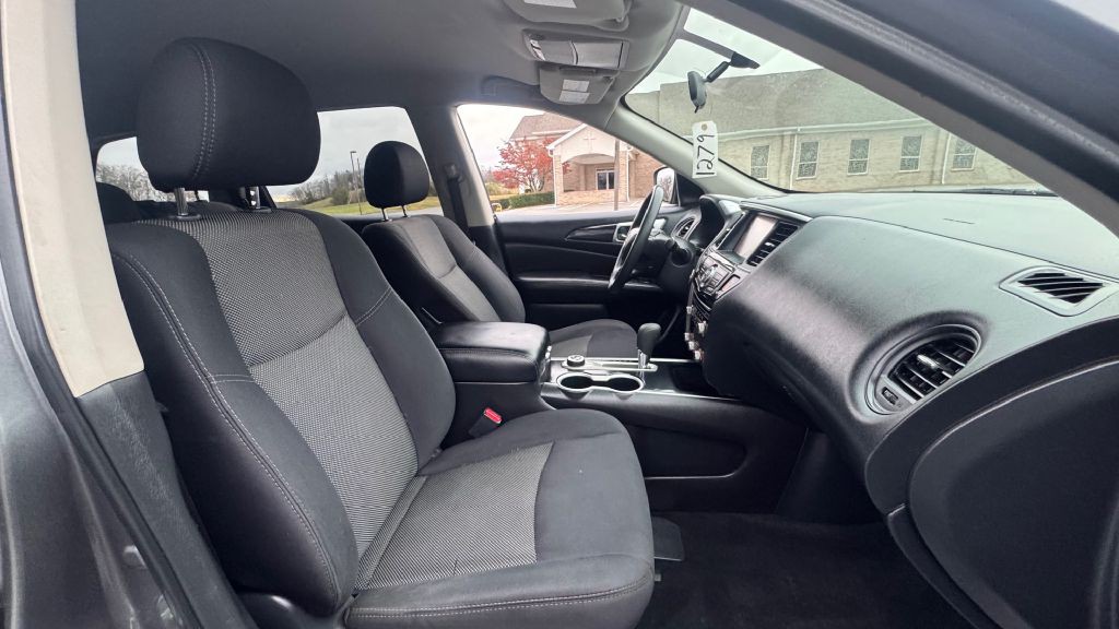 2018 Nissan Pathfinder Image 11