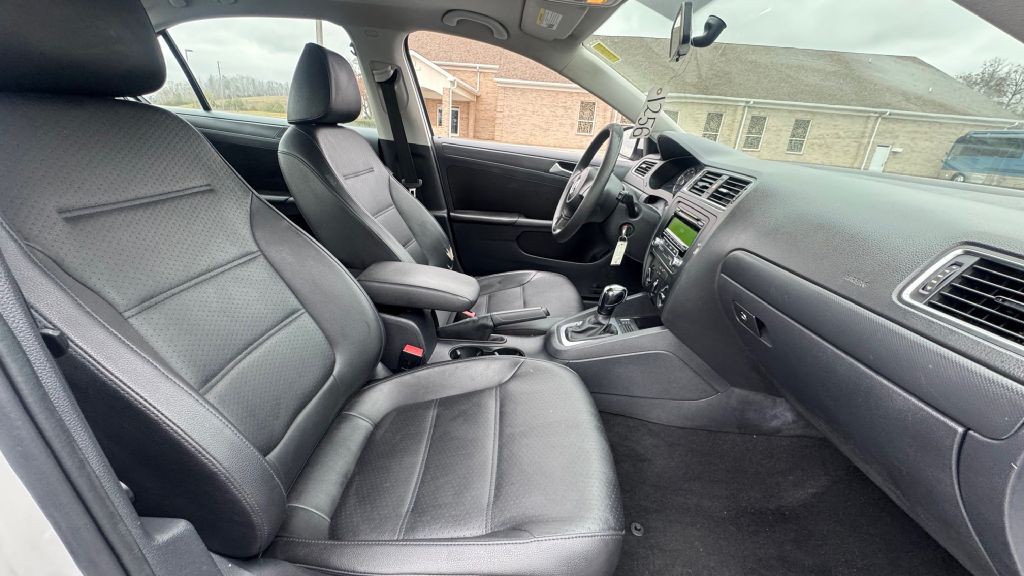2014 Volkswagen Jetta Image 9