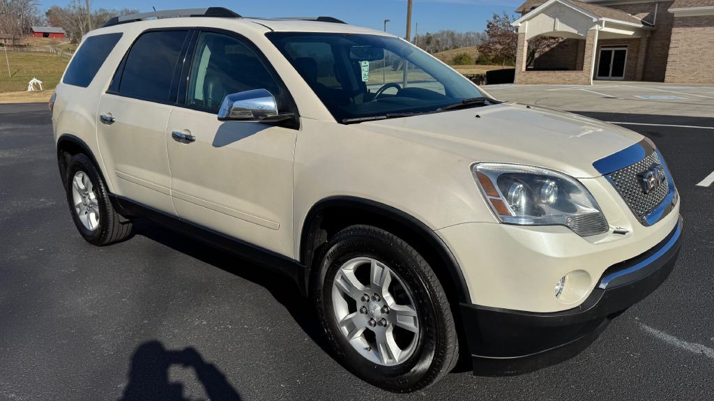 2012 GMC Acadia Image 2
