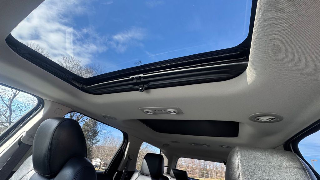 2012 GMC Acadia Image 16