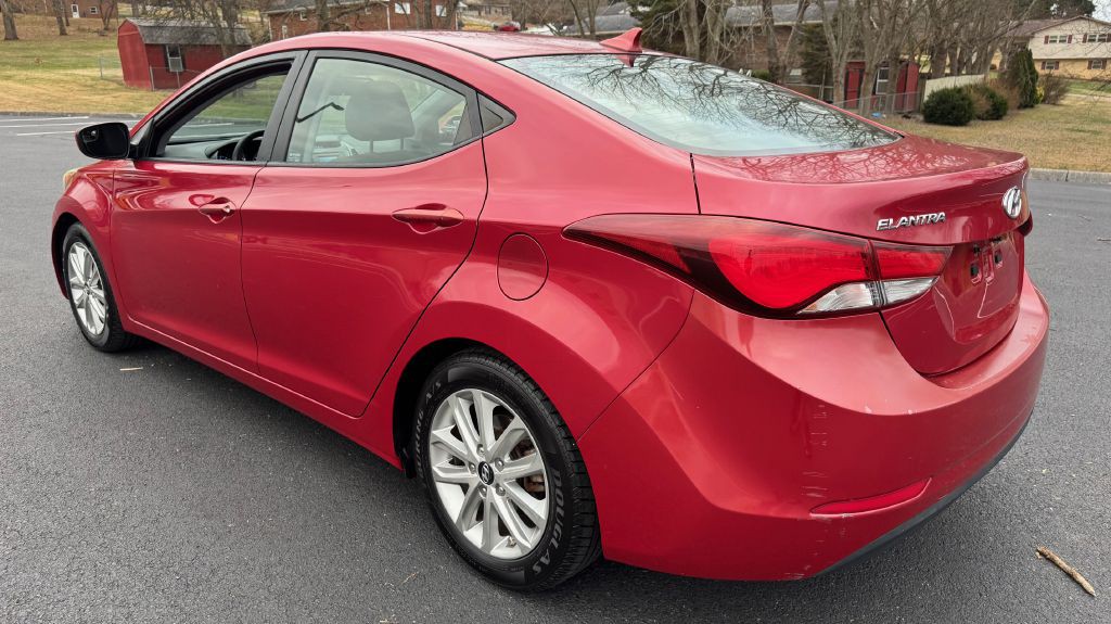 2015 Hyundai Elantra Image 4