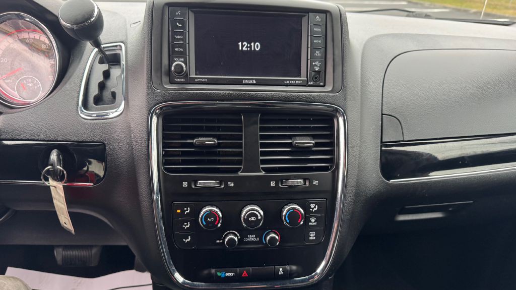 2017 Dodge Grand Caravan Image 14