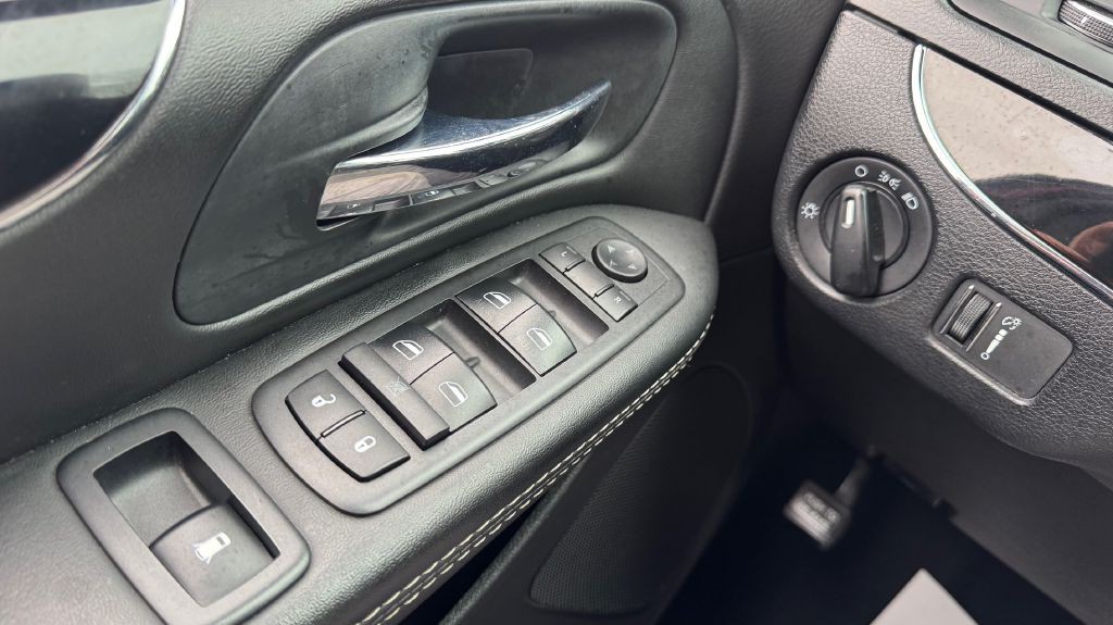 2017 Dodge Grand Caravan Image 16