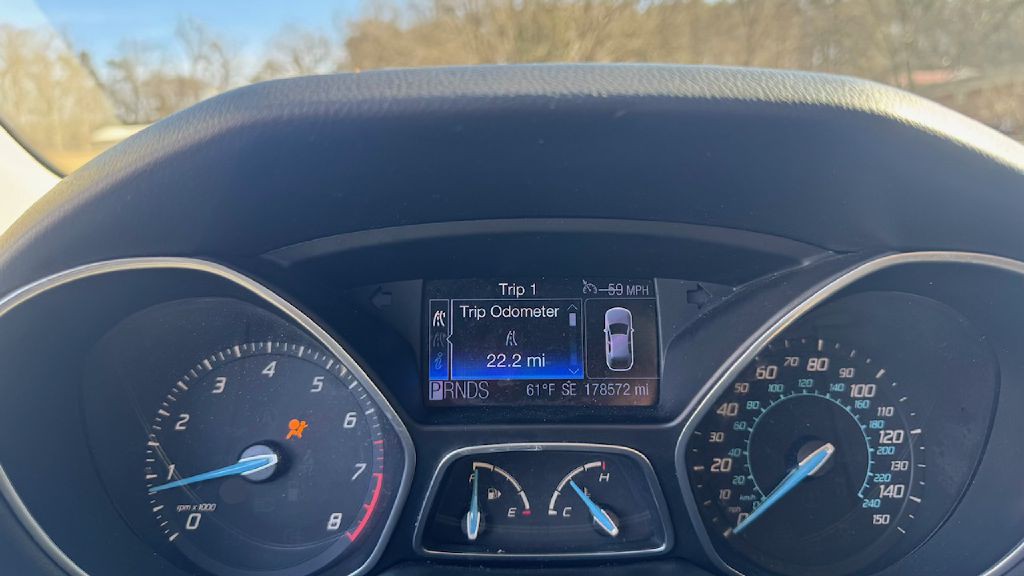 2012 Ford Focus Image 11