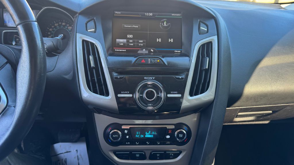 2012 Ford Focus Image 12