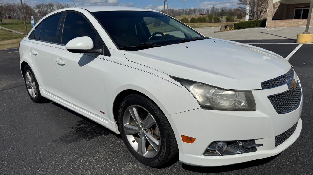 2012 Chevrolet Cruze Image 2