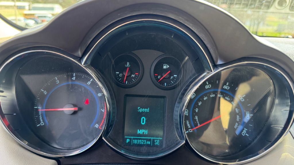 2012 Chevrolet Cruze Image 10