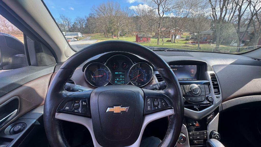 2015 Chevrolet Cruze Image 10