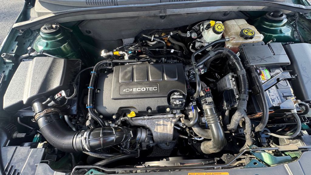 2015 Chevrolet Cruze Image 16