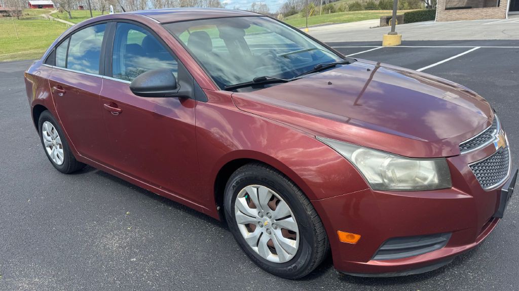 2012 Chevrolet Cruze Image 2