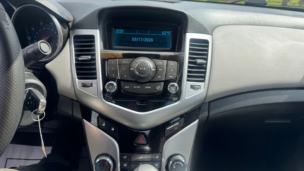 2012 Chevrolet Cruze Image 12