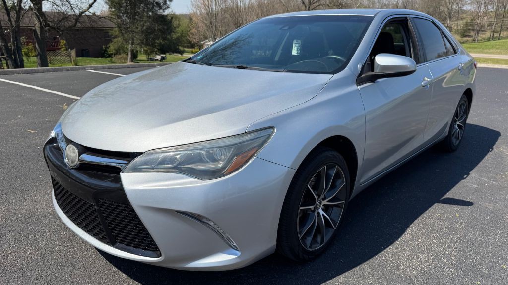 2015 Toyota Camry Image 1