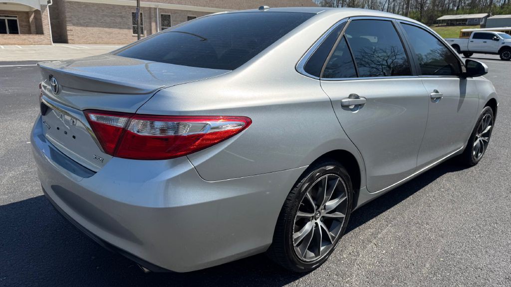 2015 Toyota Camry Image 3