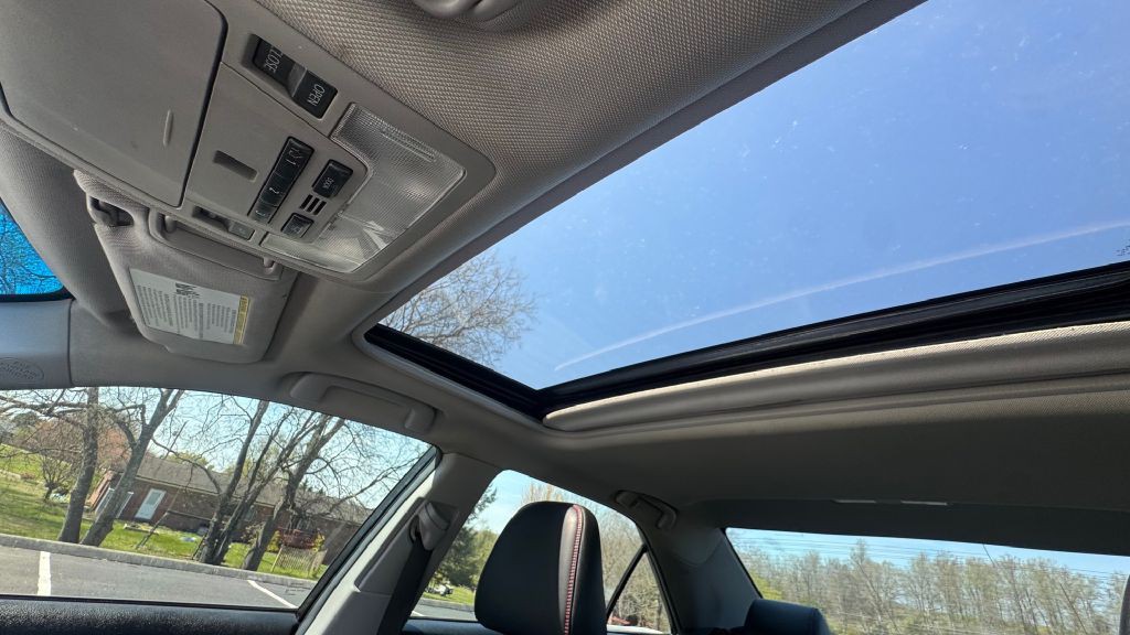 2015 Toyota Camry Image 14