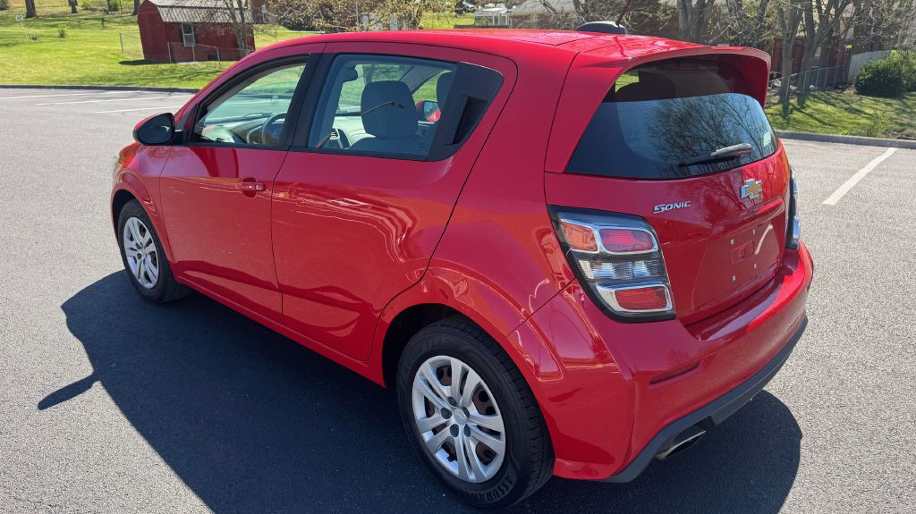 2020 Chevrolet Sonic Image 1