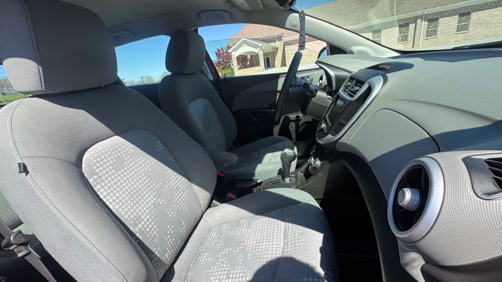 2020 Chevrolet Sonic Image 6