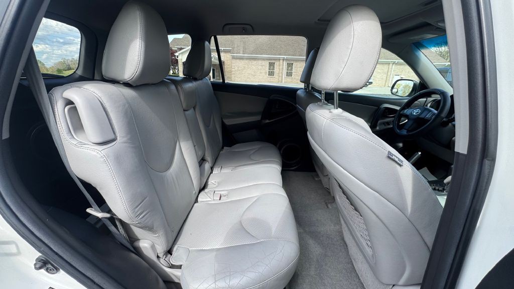 2011 Toyota Rav4 Image 7