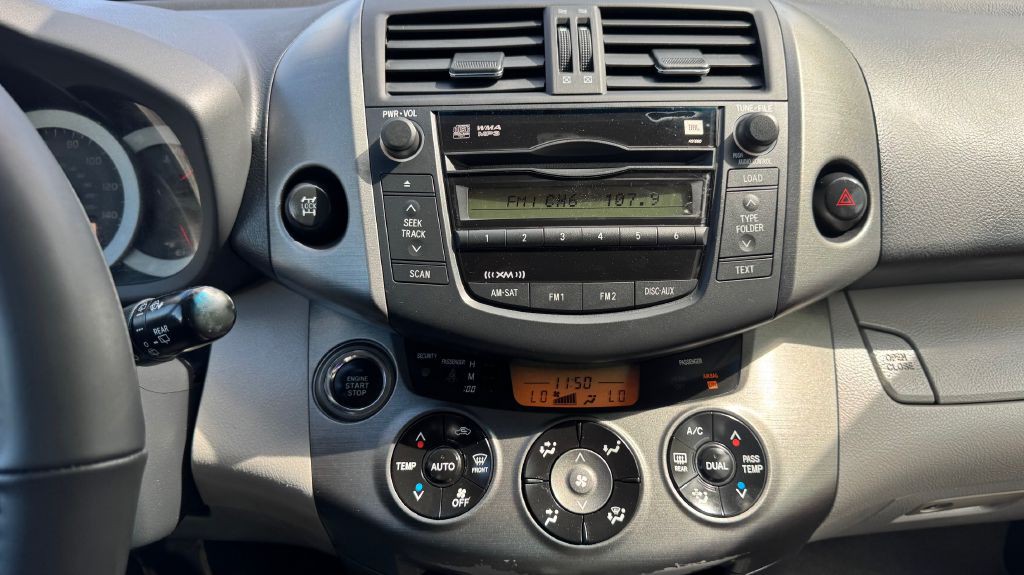 2011 Toyota Rav4 Image 11