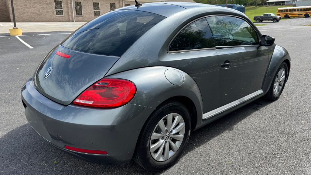 2014 Volkswagen Beetle Image 3