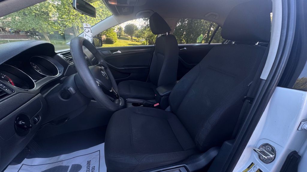 2015 Volkswagen Jetta Image 5