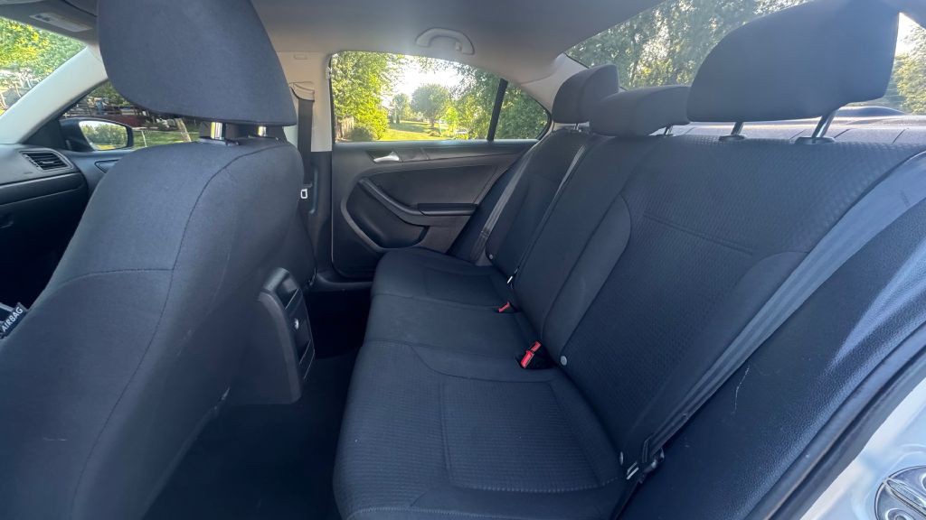 2015 Volkswagen Jetta Image 6