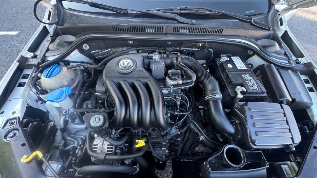 2015 Volkswagen Jetta Image 14